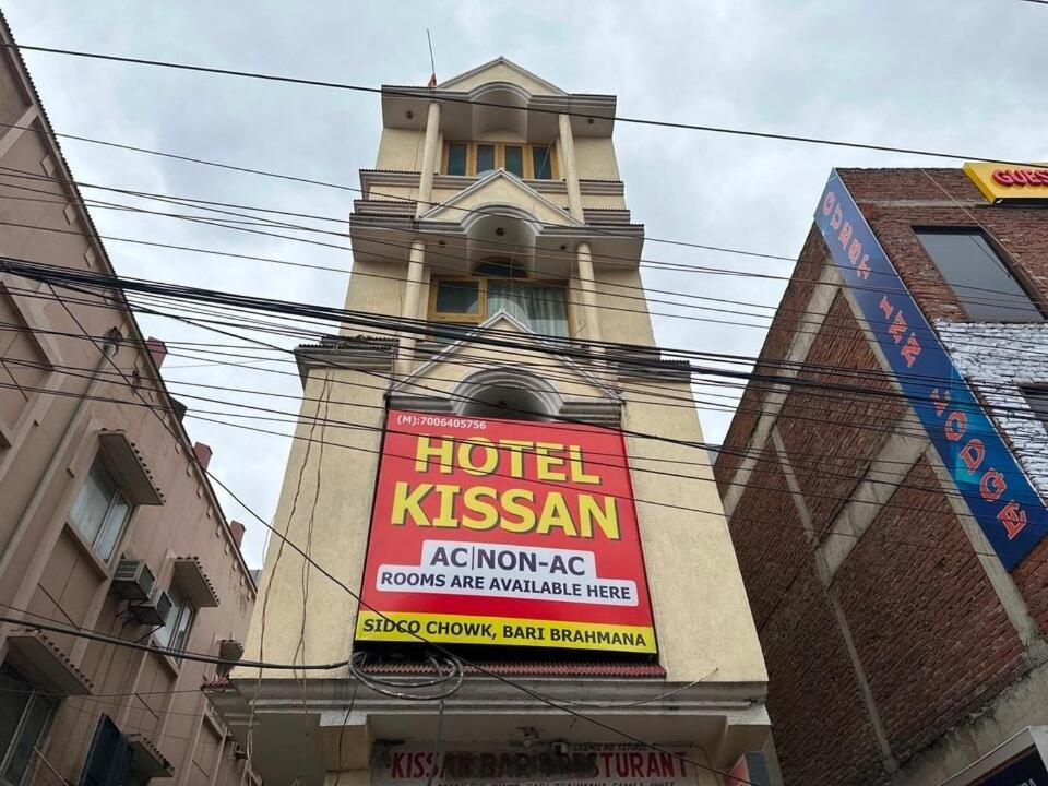 Hotel O Kissan Khairi Kültér fotó